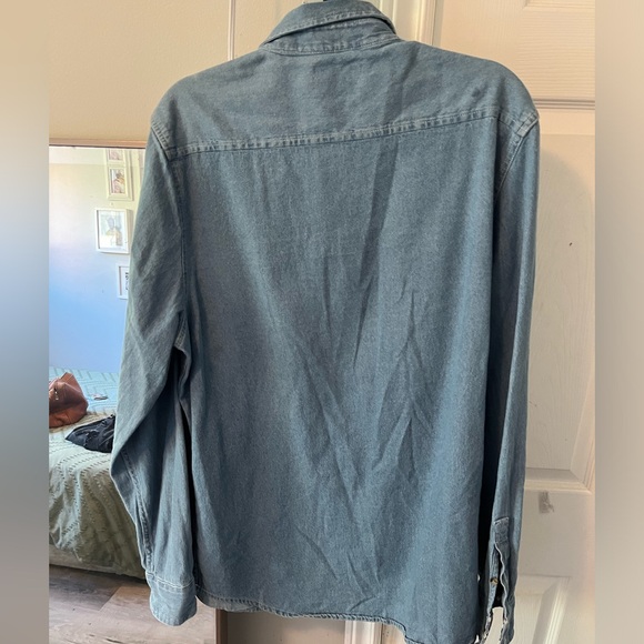 TOPMAN Blue button up with polkadot pocket - Picture 3 of 3